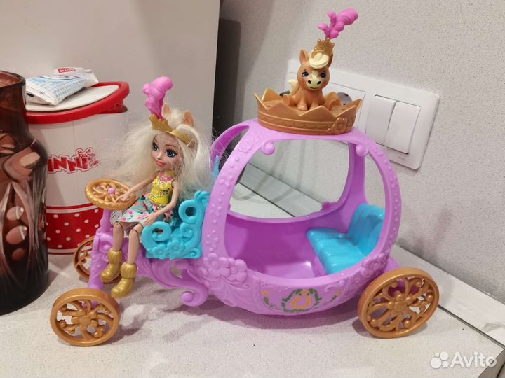 Дом Данессы олени, Куклы enchantimals