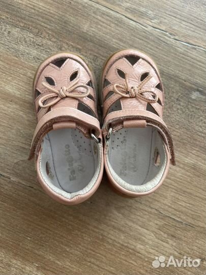 Босоножки для девочки 22 размер