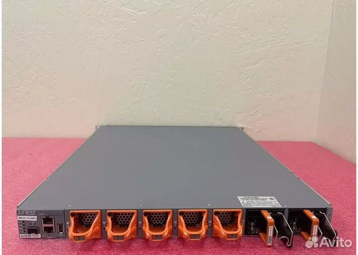 Коммутатор juniper QFX5100-48S-AFO/AFI