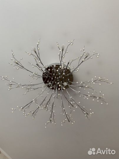 Люстра потолочная на пульте управления