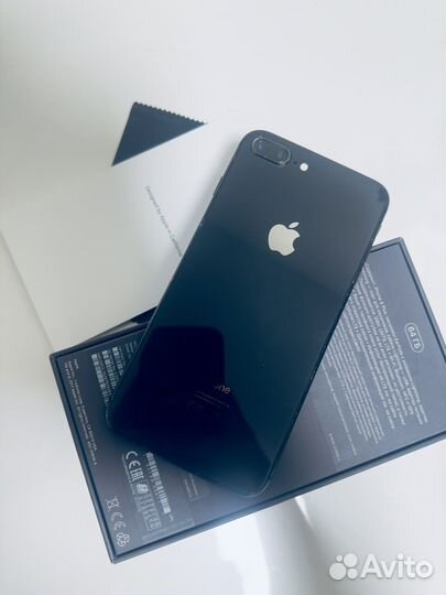 iPhone 8 Plus, 64 ГБ