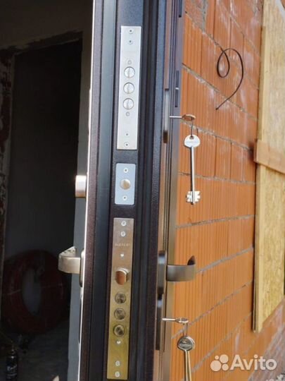Дверь входная с терморазрывом