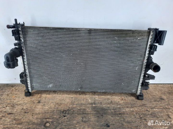 Радиатор основной Opel Insignia хэтчбэк 5 дв. 2.0