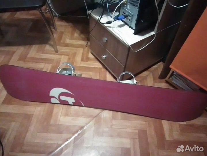 Сноуборд красный с обувью