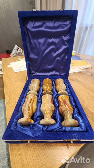 Набор рюмок из малахита