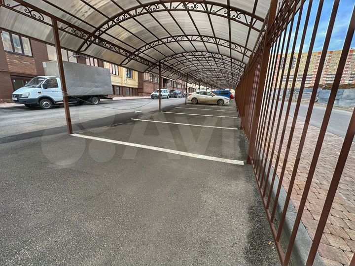 Машиноместо, 14 м²