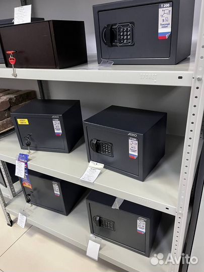 Офисные сейфы