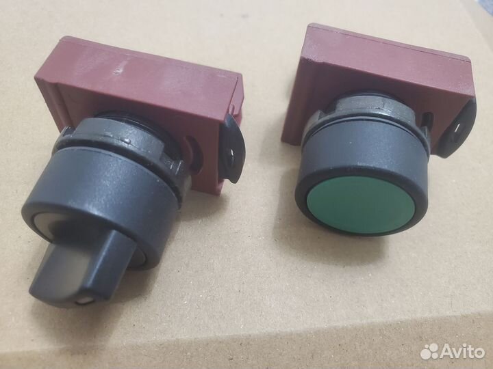 Блок контактный p9b10vn cema Ктопки Переключатели