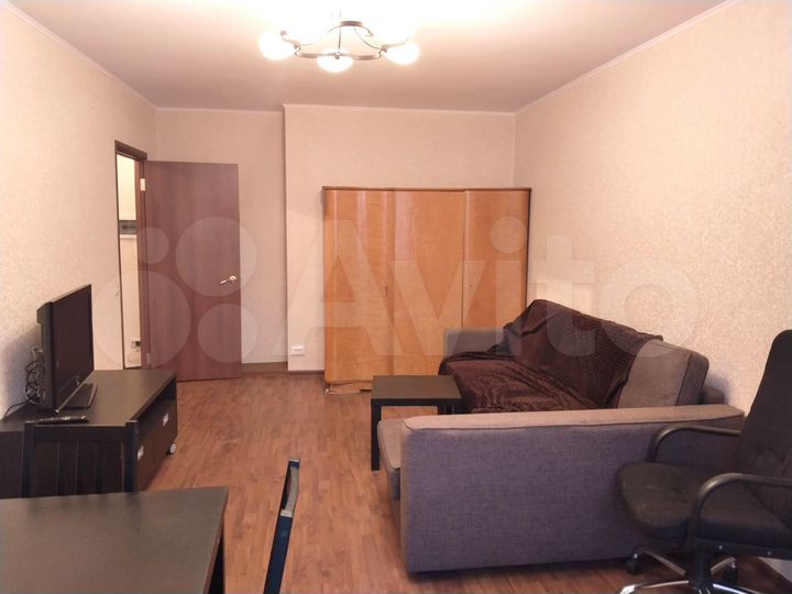 2-к. квартира, 50 м², 5/9 эт.