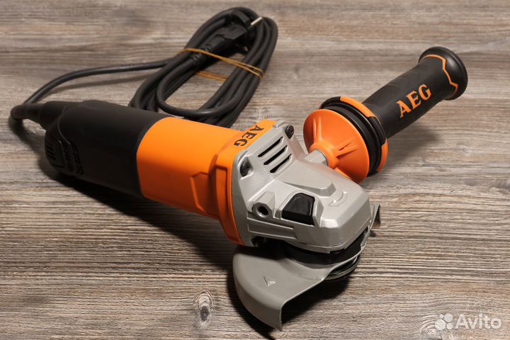 Угловая шлифмашина AEG WS13-125XE