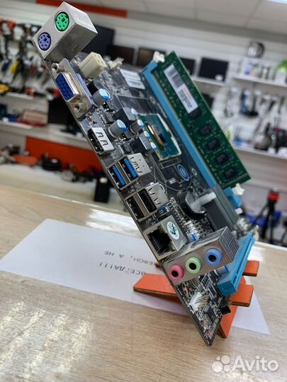 Материнская плата Esonic H81sals+I5 4310M (с45)