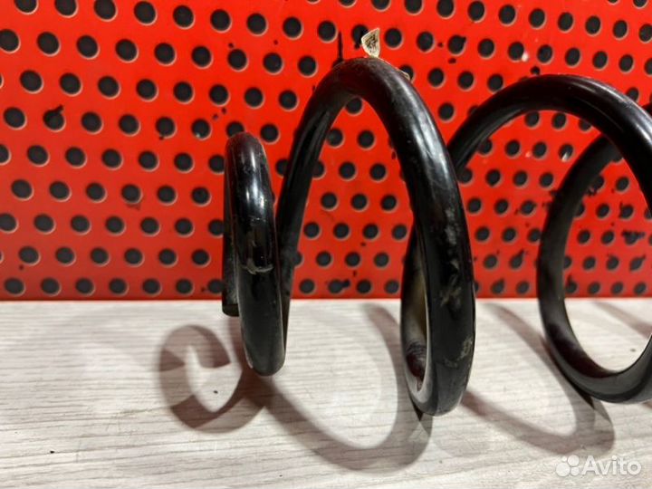 Пружина задняя Porsche Macan 95B 2018