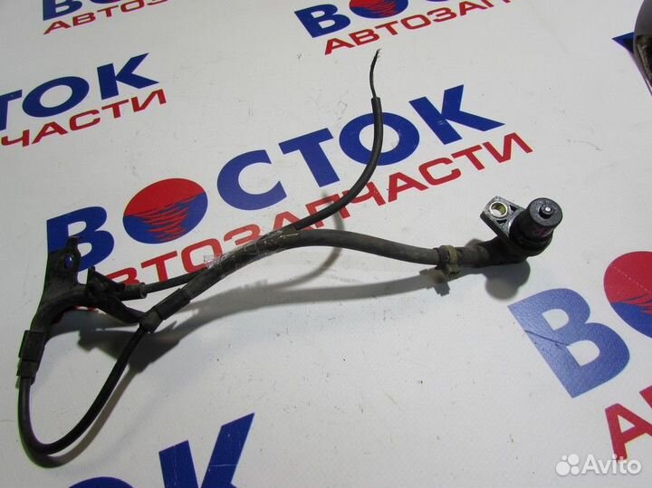 Датчик abs Перед Право toyota altezza GXE10, SXE10