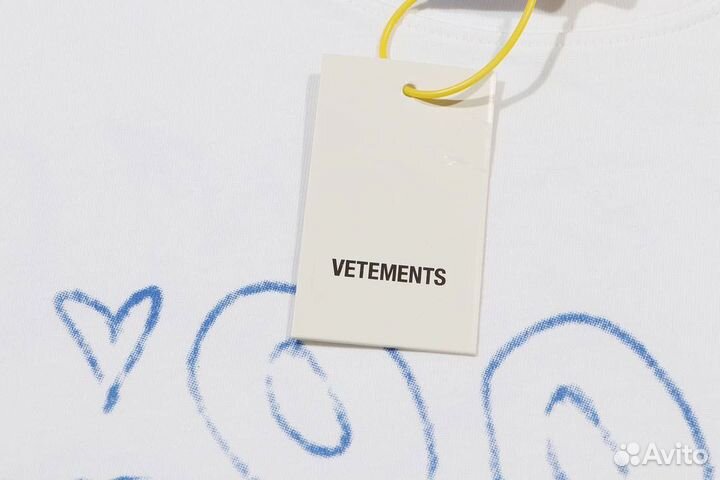 Футболка vetements