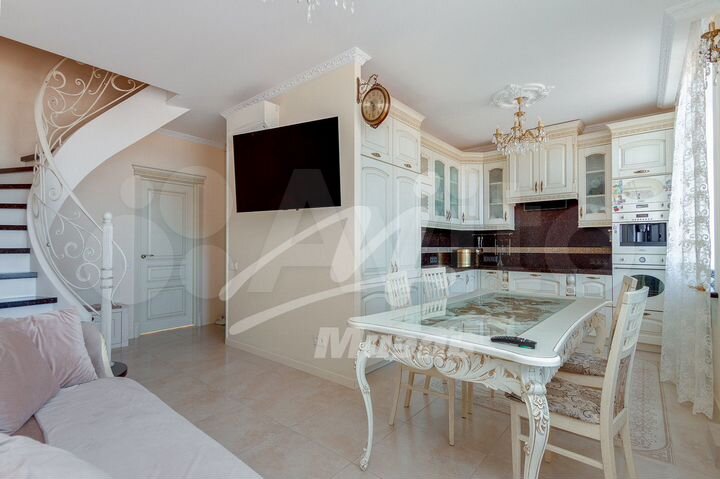 3-к. квартира, 97,7 м², 8/9 эт.