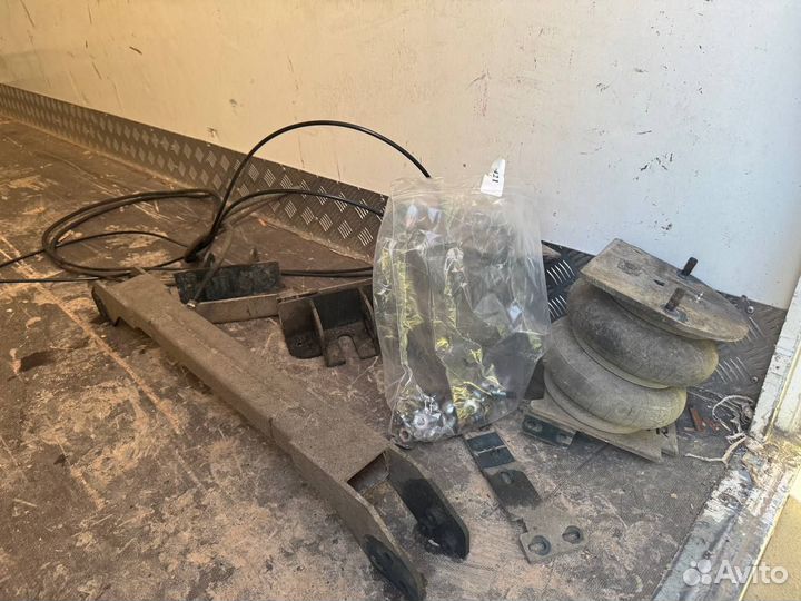 Пневмоподвеска задняя Ford Transit