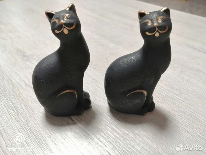 Статуэтки разные