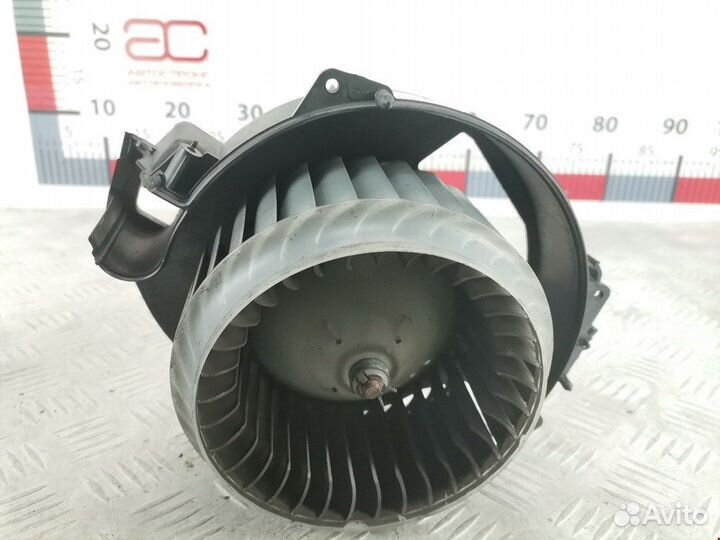 Моторчик печки для Audi A6 C6 4F0820020A