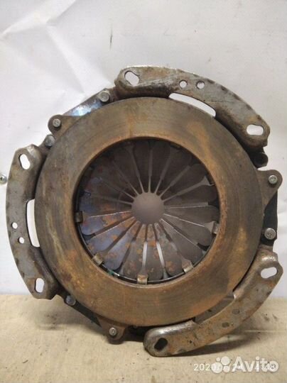 Корзина сцепления Renault Sandero 2 K7M 2015