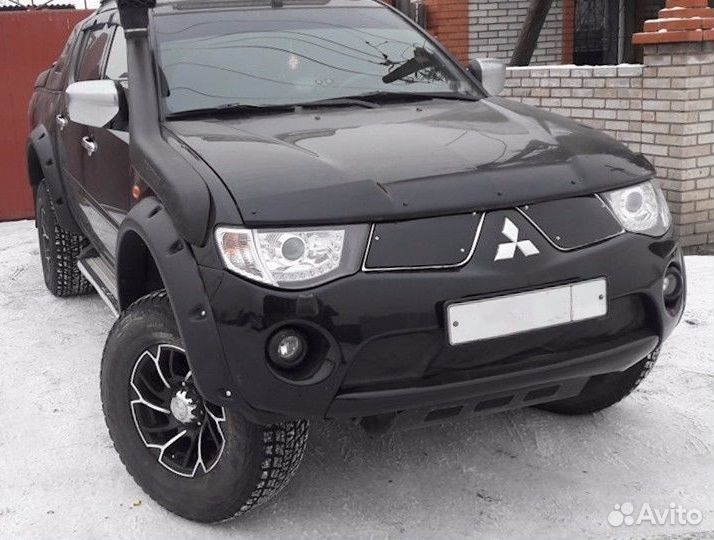 Силовые Расширители арок Mitsubishi L200 - 70 мм