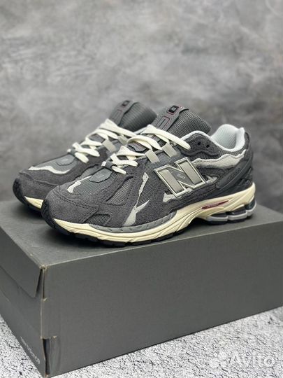 Кроссовки женские New Balance 1906