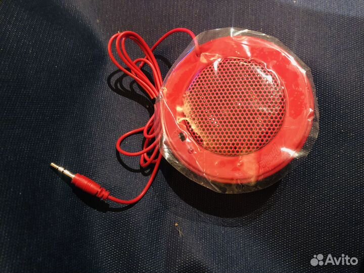 Портативная колонка Принглс