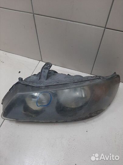 Фара левая Nissan Almera