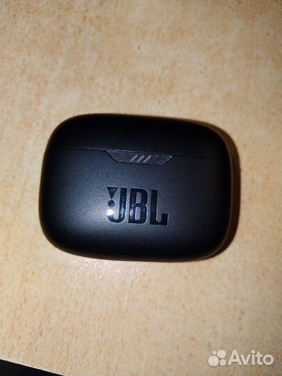 Продам,TWS наушники беспроводные JBL Tune 230NC