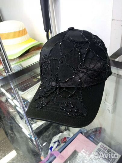 Кепка женская черная