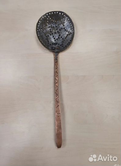 Шумовка медная