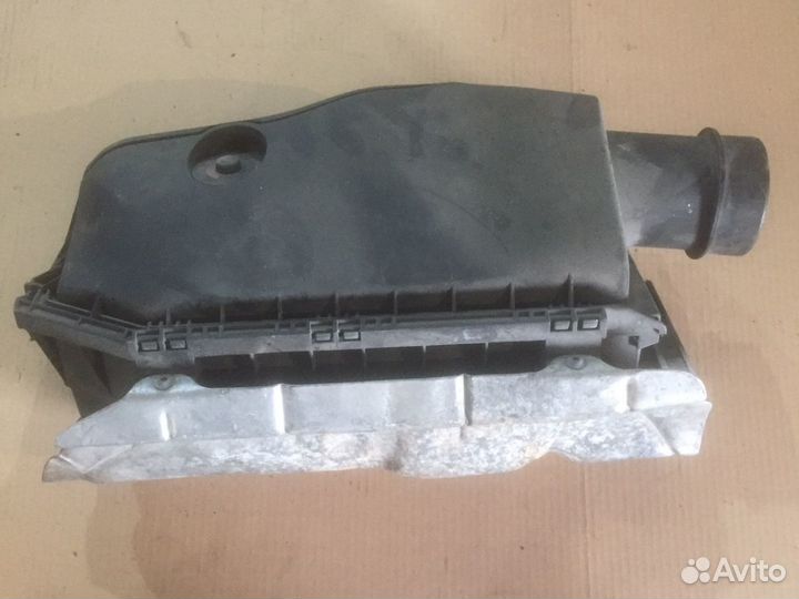 Корпус воздушного фильтра W210