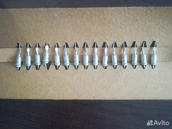 Радиодет:п210б,кт902а,гт403,Д814Б,tesla и другие