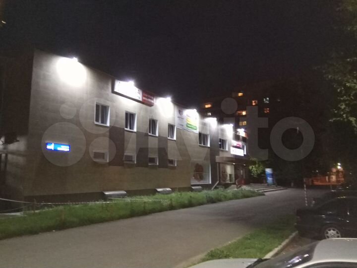 Помещение свободного назначения, 400 м²