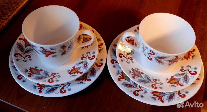 Чайные трио «Queen Anne». Костяной фарфор. Англия