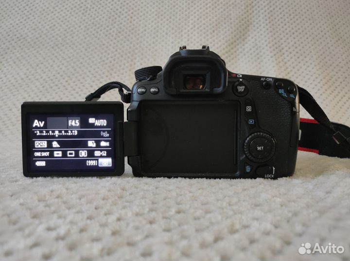 Фотоаппарат Canon EOS 70D EF-S 18-135 1:3,5-5,6 IS