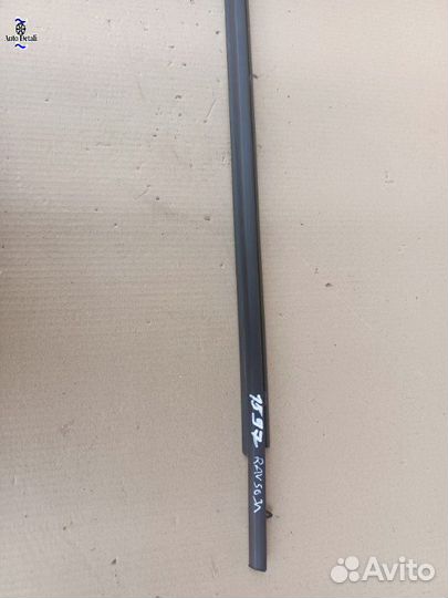 Toyota RAV4 XA50 бархотка задней двери