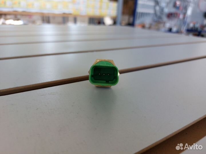 Датчик заднего хода nissan Qashqai J10