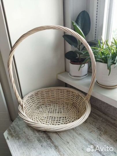 Корзина плетеная большая