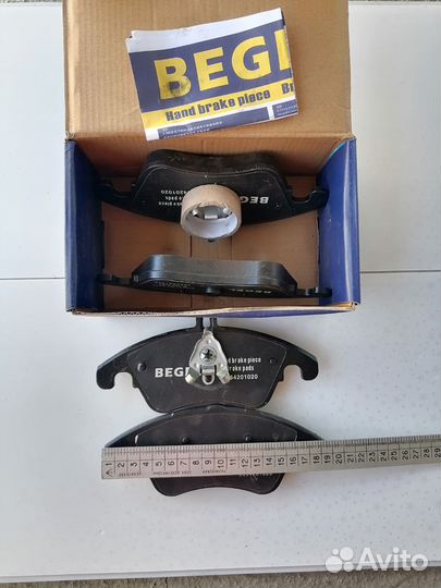 Колонки Mercedes Benz W204, W212