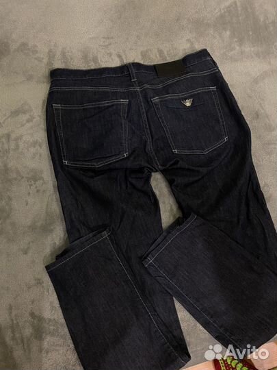 Джинсы Armani