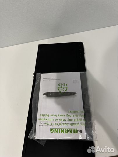 DVD и Blu-ray плеер Philips