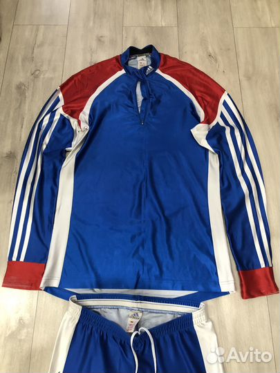 Лыжный комбинезон