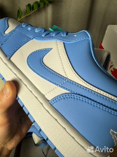 Nike Air Jordan 1 Low carolina blue EU43