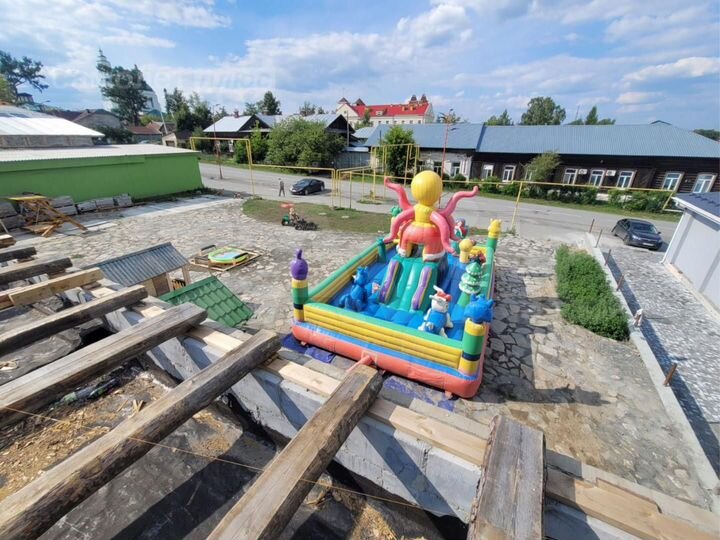 Продам торговое помещение, 250 м²