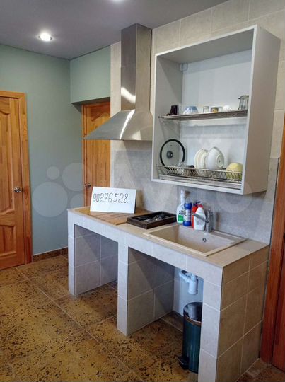 Дом 200 м² на участке 10 сот.