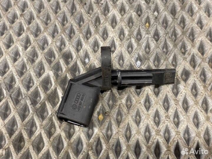 Датчик ABS левый Audi Q5 8R cdnc 2009