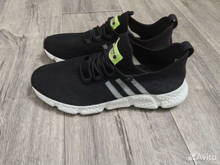 Кроссовки мужские 42 размер бу