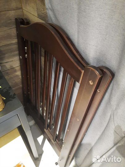 Детская кроватка с матрасом и ящиком