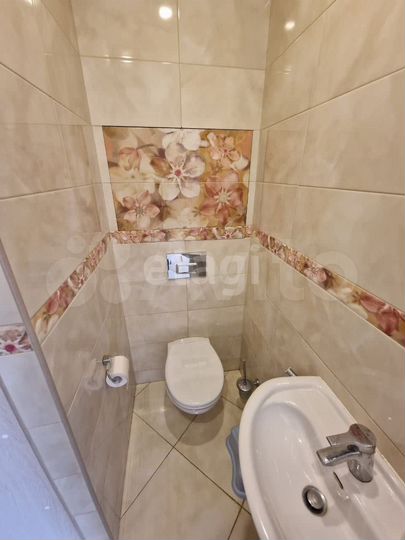 3-к. квартира, 102 м², 5/17 эт.