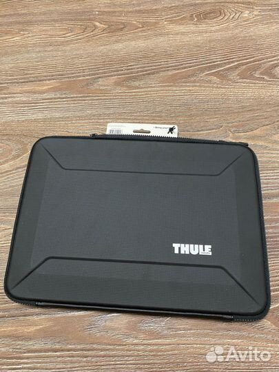 Чехол Thule Gauntlet для MacBook Pro 15-16 чёрный